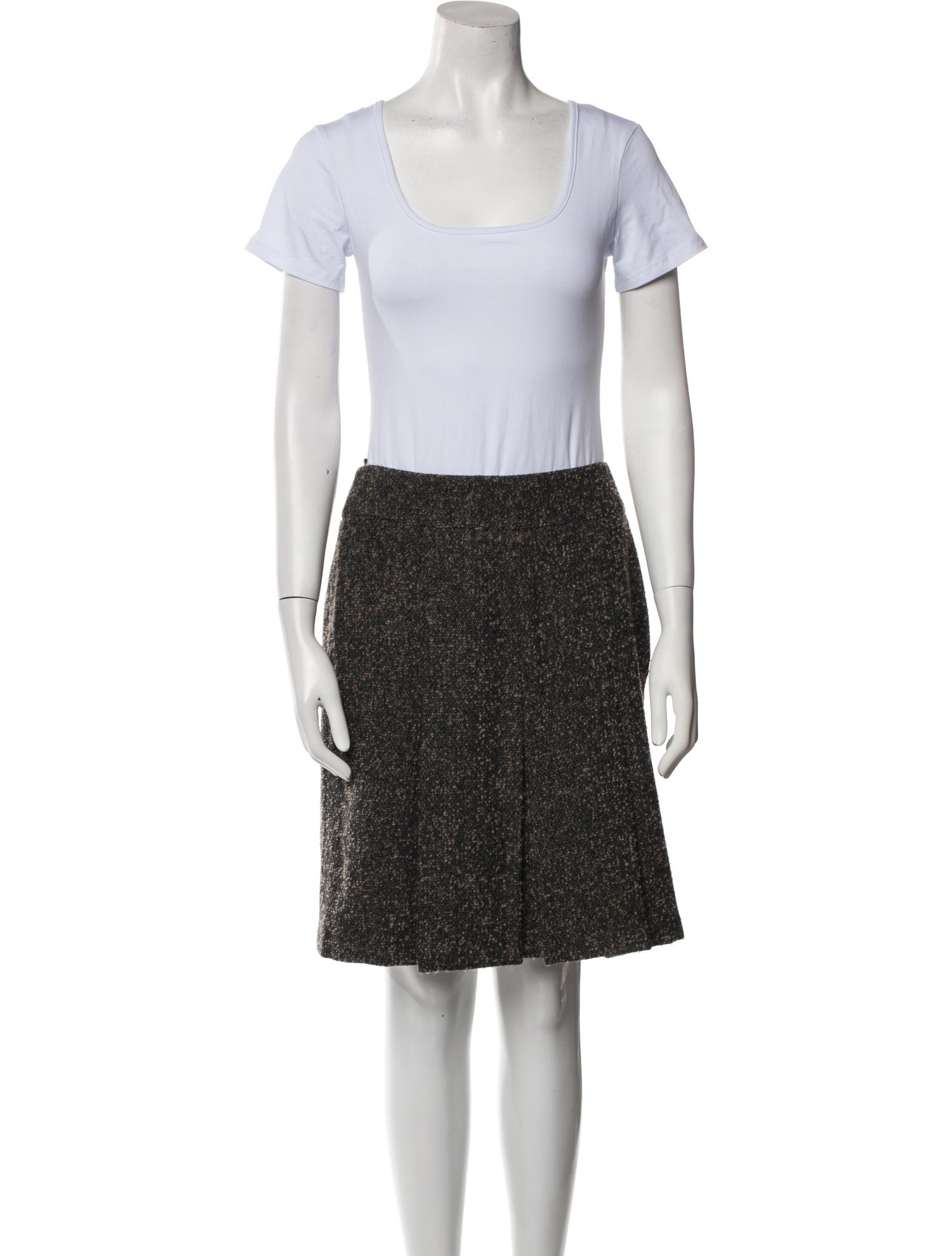 Luisa Spagnoli Tweed Pattern Pleated Accents Skirt Suit